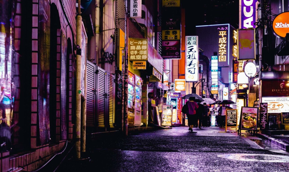 Vol International retour vers Paris CDG, fin de voyage avec nuit à bord.